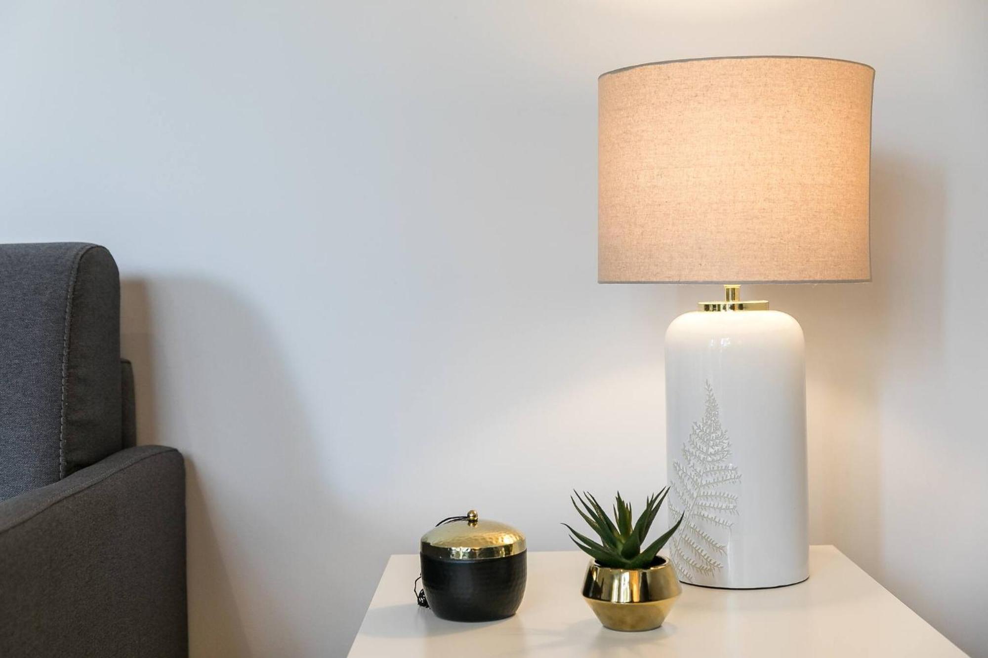 Castellana Suites Madrid Bagian luar foto
