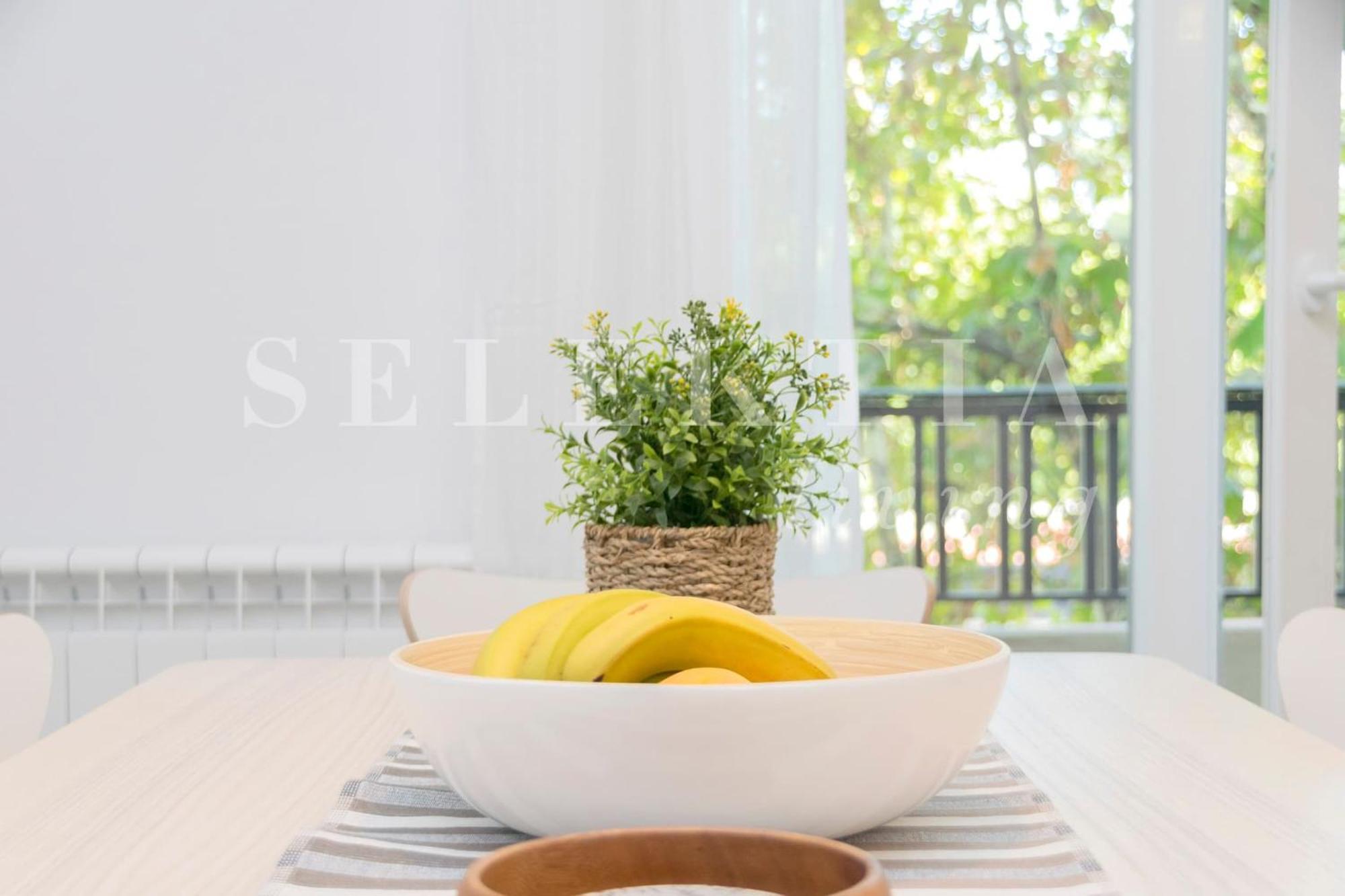Castellana Suites Madrid Bagian luar foto