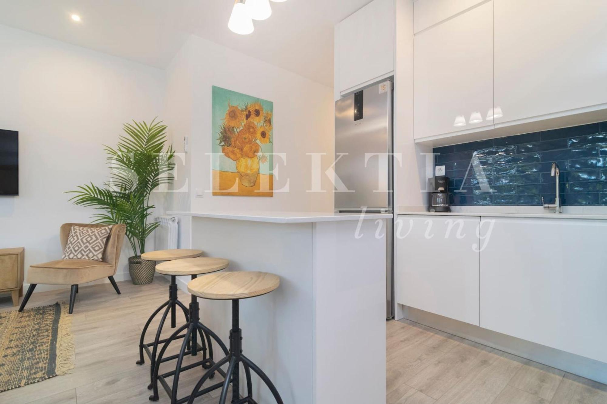 Castellana Suites Madrid Bagian luar foto